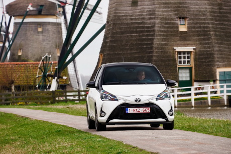 toyota yaris 2017 blanche