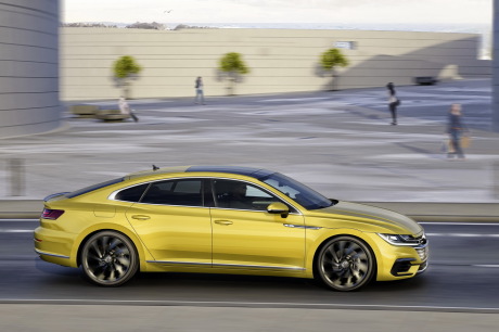 Volkswagen Arteon r-line jaune profil