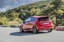 ford fiesta st rouge arrière