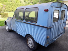 Citroën 2CV Fourgonnette 1967 en cours de restauration