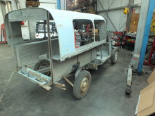 Citroën 2CV Fourgonnette 1967 en cours de restauration