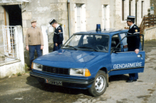 peugeot 305 gendarmerie