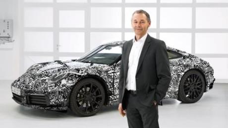 Porsche 911 type 992 camouflée August Achleitner
