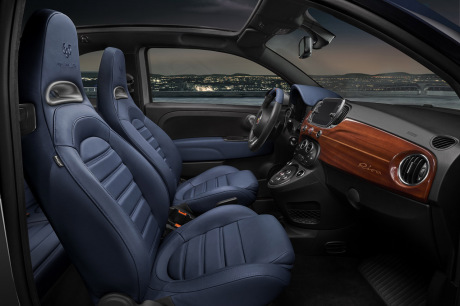 abarth 695 rivale intérieur