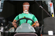 mannequin crash-test tracteur
