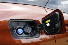 Peugeot 3008 orange trappe à carburant AdBlue