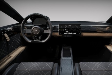 Alpha Jax intérieur