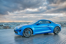 Alpine A110 bleue vue de profil