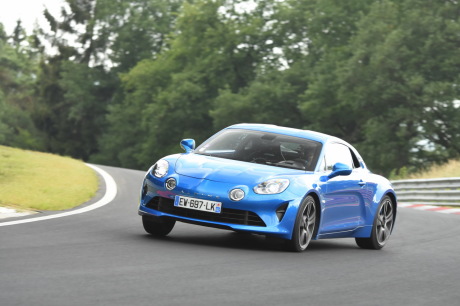 Alpine A110 en glisse au NÃÆÃ
ârburgring