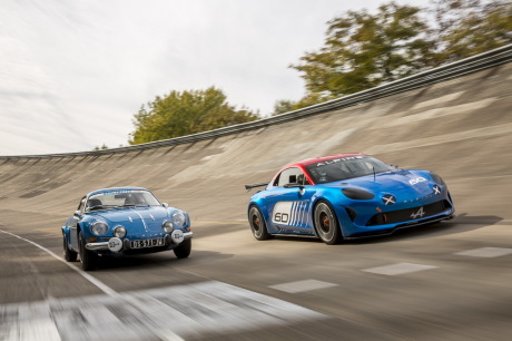 Alpine Célébration concept vs Alpine A110 1600 SC Montlhéry