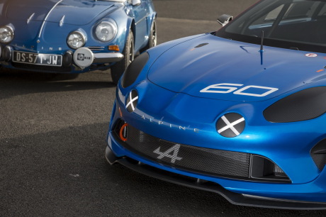 Alpine Célébration concept vs Alpine A110 1600 SC Montlhéry