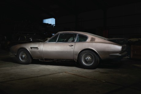 Aston Martin DBS