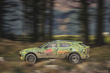 aston martin DBX