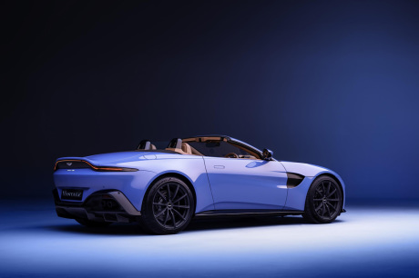 aston martin vantage roadster bleue arrière