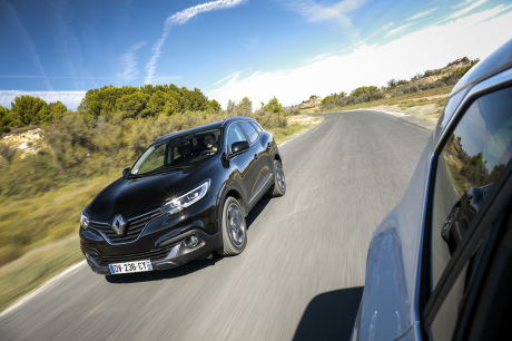 renault kadjar dynamique sur route