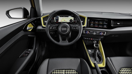 Audi A1 Sportback planche de bord noire, jaune