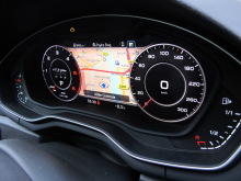 Le combiné d'instrumentation s'appuie sur la dalle digitale Audi Virtual Cockpit (en série sur Design Luxe).