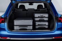 Audi Q3 2018 vue du coffre ouvert