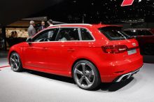audi RS3 berline bleue