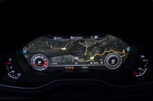 Audi RS4 Avant rouge Virtual Cockpit carte GPS