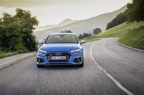 Audi S4 TDI face avant