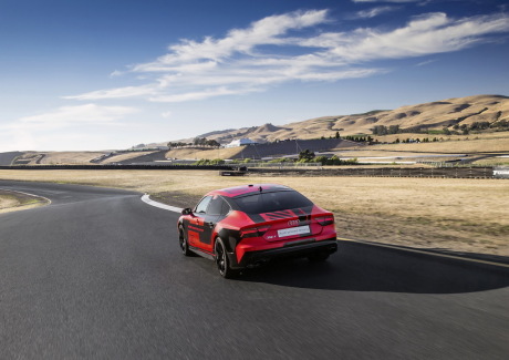 Audi RS 7 Piloted Driving circuit de Sonoma Californie