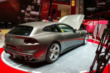 Ferrari GTC4Lusso 3/4 arriere