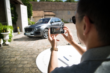 Une photo c'est moins onéreux qu'un bon de commande à 221 135 €.