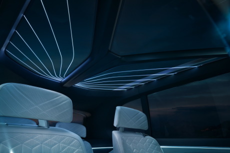 BMW Concept X7 iPerformance habitacle sièges toit vitré en Y