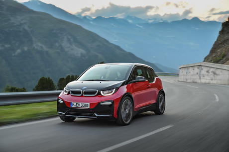 BMW i3s 2018 rouge travelling avant gauche