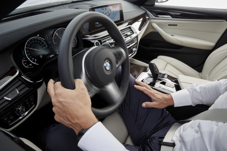 BMW Série 5 2017 conduite autonome