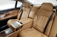 BMW SÃÆÃâÃâérie 7 (2019) restylÃÆÃâÃâée 750 Li habitacle places arriÃÆÃâÃâŠÃ¡re