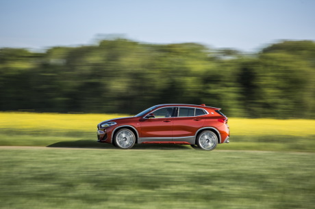 BMW X2 2018 M Sport orange filé gauche