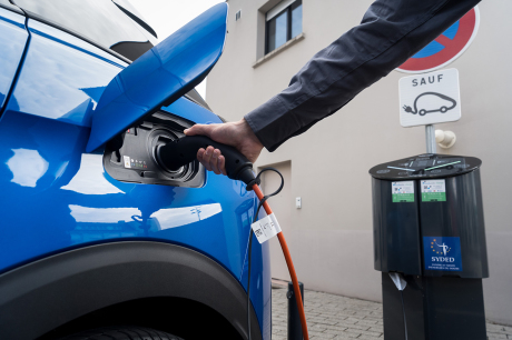 bornes de recharge en voirie
