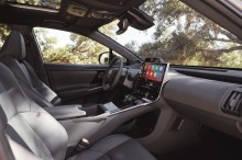Toyota bZ4X intérieur avant