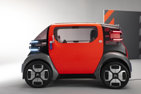 concept-car CitroÃÆÃ«n Ami One vue de profil en studio