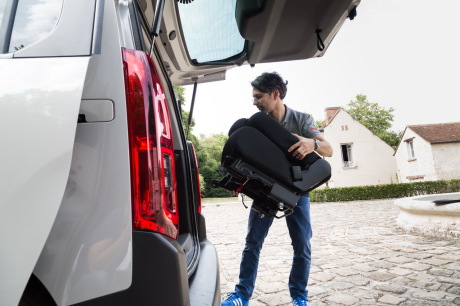 Le Berlingo M est lui aussi disponible en version ÃÆ 7 places. Les siÃÆÃ
¡ges du troisiÃÆÃ
¡me rang sont amovibles.