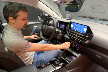 nouvelle Citroën C4 planche de bord numérique