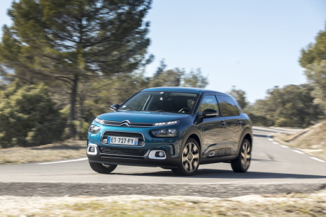 Citroen C4 Cactus bleu action avant gauche