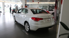 vue arrière citroën C4 L en chine