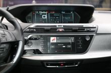 Citroën C4 Picasso 2016 Exclusive vue des écrans centraux