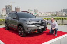 Citroën C5 Aircross vue avant gris