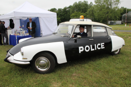 citroen ds de la police lors de la ds week
