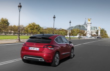 Puissant, coupleux, vivant, ce trois cylindres a tout pour lui ! La DS4 en profite.