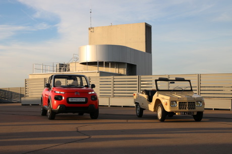 Citroën E-MEHARI 2016 et Citroën Méhari 1968 ADN PSA Vélizy