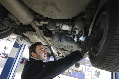 Controle Technique Cela Se Durcit Pour Les Suspensions