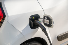 renault twingo electrique en recharge