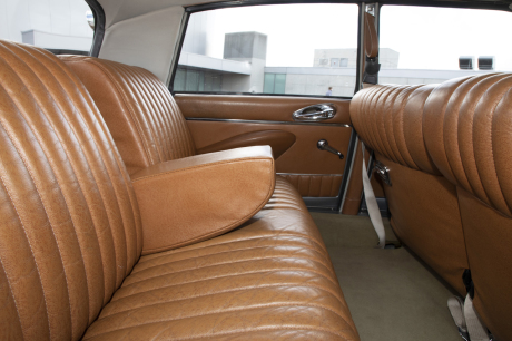 Citroën DS21 Pallas 1969 banquette arrière