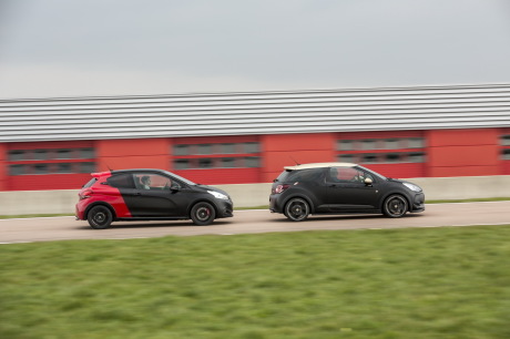 peugeot 208 gti ̮̩lectrique
