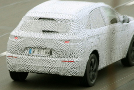A l'arrière, le DS7 Crossback se distingue par son hayon façon Audi.